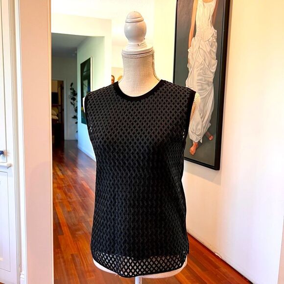 Fendi
Wool Sequins Perforated Print Top w/ Tags
Size: XS | US0, IT36 - Picture 1 of 10